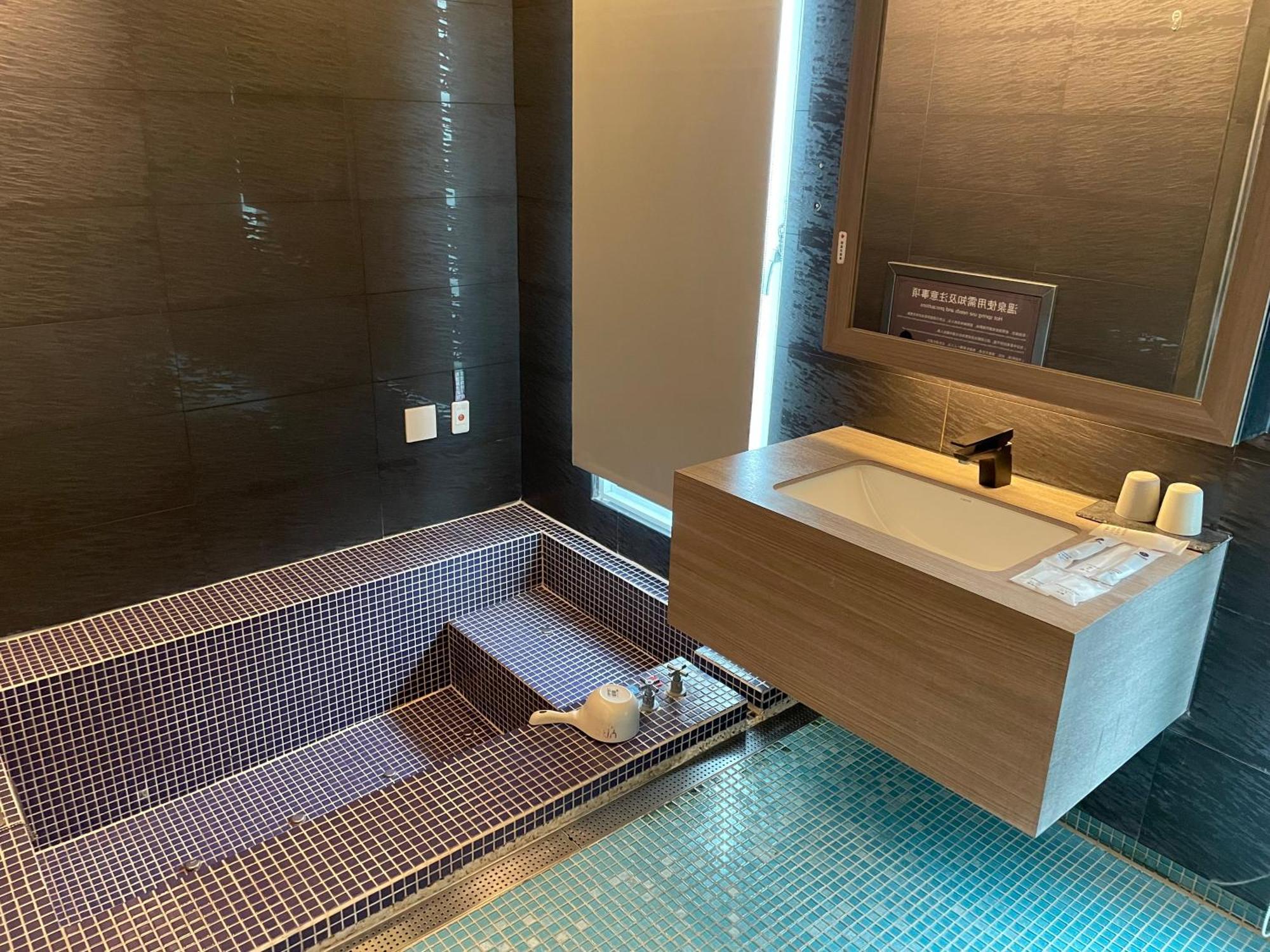 Ya Nold Hot Spring Hotel Csiaohszi Kültér fotó